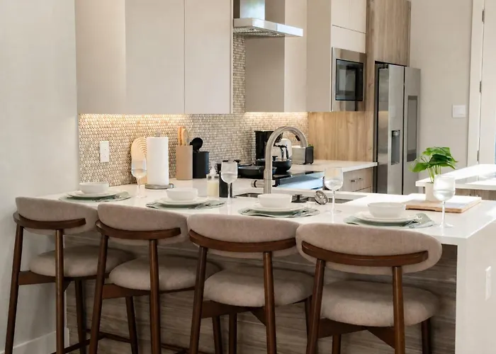 Sage Sanctuary 2bd Townhouse Free Parking *