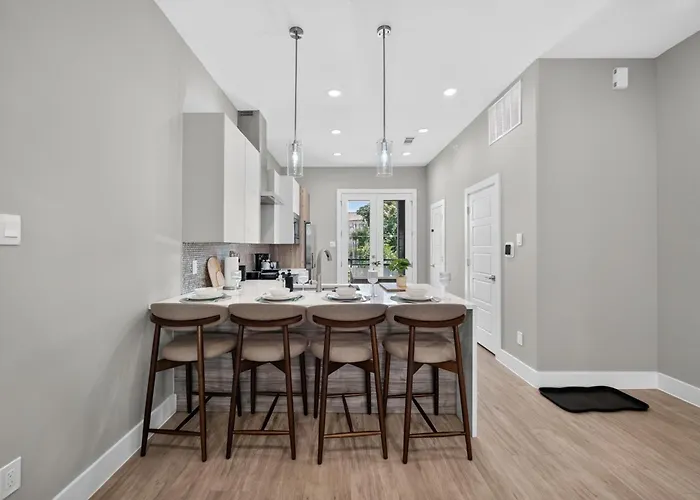 Sage Sanctuary 2bd Townhouse Free Parking Fort Worth